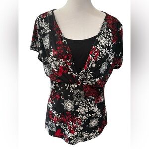 Perseption Concept Floral V-Neck Women's Top - Black red & white size Large